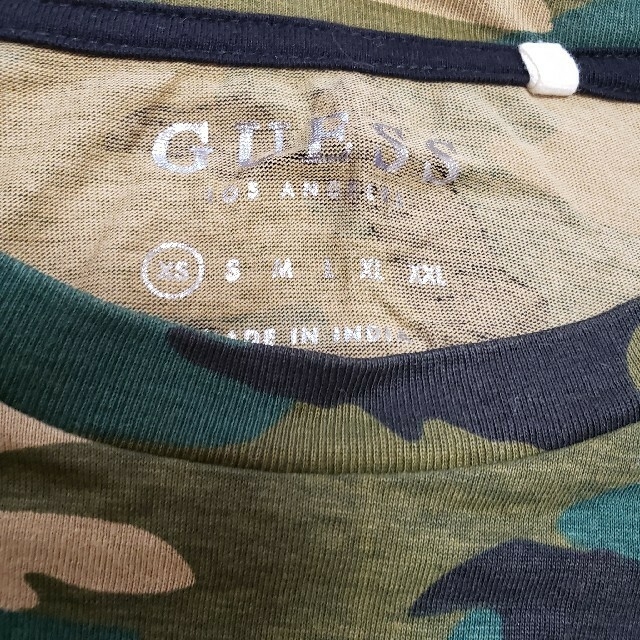 GUESS(ゲス)の【最終価格】GUESS ゲス Tシャツ XSサイズ メンズのトップス(Tシャツ/カットソー(半袖/袖なし))の商品写真