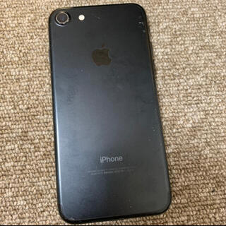 アップル(Apple)のiPhone7本体📱(スマートフォン本体)