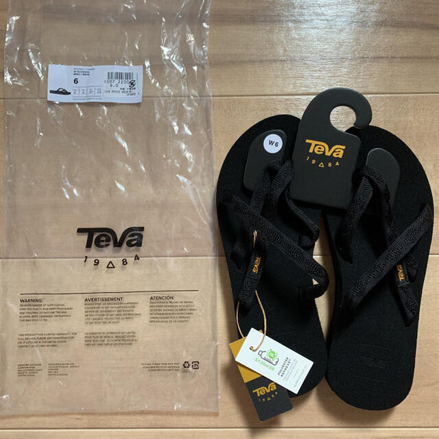 Teva(テバ)の☆SALE☆teva テバ　オロワフ　23cm   ブラック　新品未使用 レディースの靴/シューズ(サンダル)の商品写真