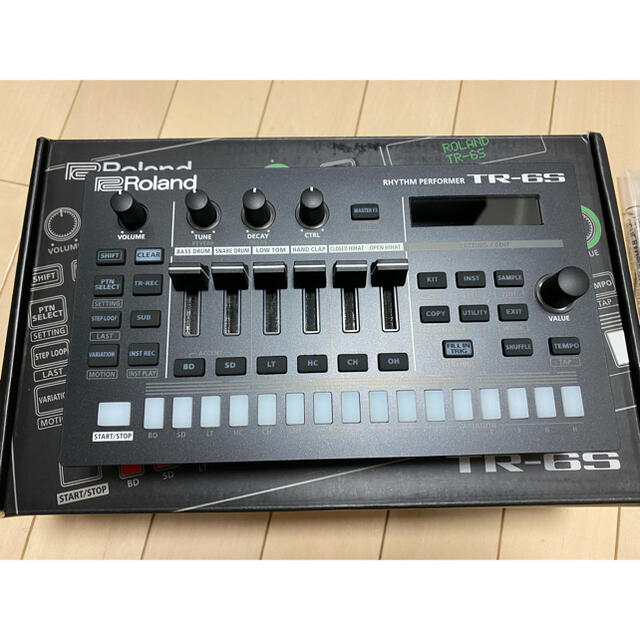 Roland TR-6S TR6S ローランド リズム ドラムマシン