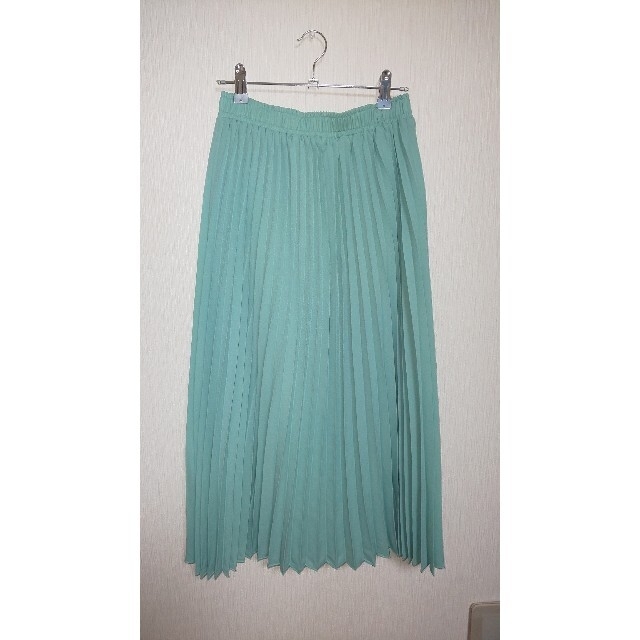 プリ―ツロングスカ―ト  ミント色 レディースのスカート(ロングスカート)の商品写真