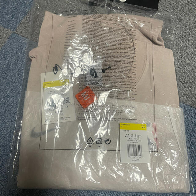 エッセンシャルズ ナイキ tシャツ 1