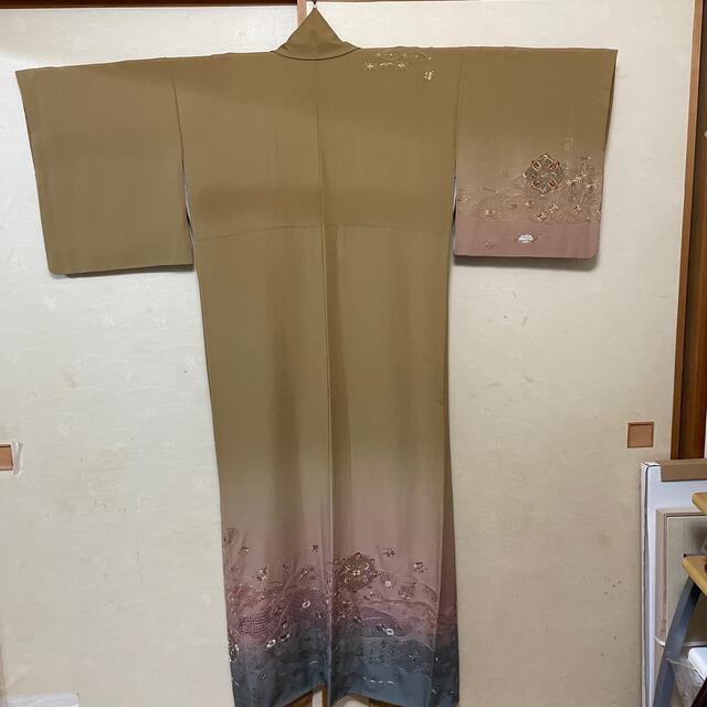 AIAI Medical(アイアイメディカル)の《更にお値下げ》訪問着　正絹　豪華刺繍 レディースの水着/浴衣(着物)の商品写真