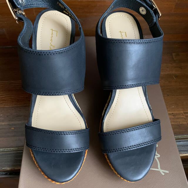 Mode et Jacomo(モードエジャコモ)のサンダル レディースの靴/シューズ(サンダル)の商品写真