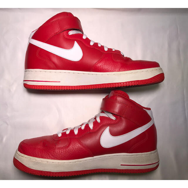 NIKE(ナイキ)のNIKE AIR FORCE 1 MID RED/WHITE 27.0cm メンズの靴/シューズ(スニーカー)の商品写真