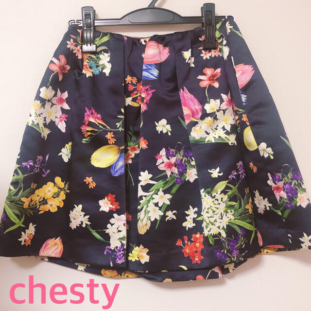 Chesty(チェスティ)の値下げ　美品★華やか花柄スカート レディースのスカート(ひざ丈スカート)の商品写真