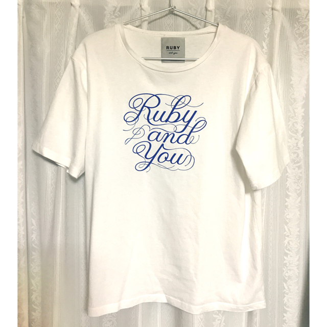 RUBY AND YOU(ルビー アンド ユー)のrubyandyou カリグラフィーTシャツ レディースのトップス(Tシャツ(半袖/袖なし))の商品写真