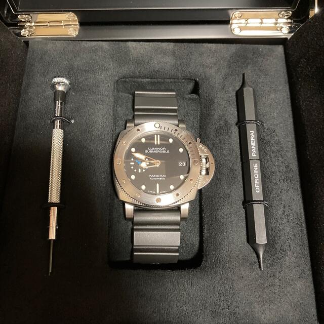 OFFICINE PANERAI(オフィチーネパネライ)のPANERAI パネライ　PAM0682  42mm サブマーシブル  メンズの時計(腕時計(アナログ))の商品写真