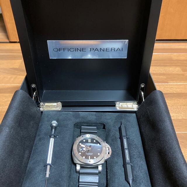 OFFICINE PANERAI(オフィチーネパネライ)のPANERAI パネライ　PAM0682  42mm サブマーシブル  メンズの時計(腕時計(アナログ))の商品写真