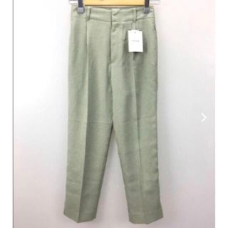 スピックアンドスパン(Spick & Span)の【専用】新品タグ付きスピック＆スパンセンタープレスパンツ　カーキ　36サイズ(カジュアルパンツ)