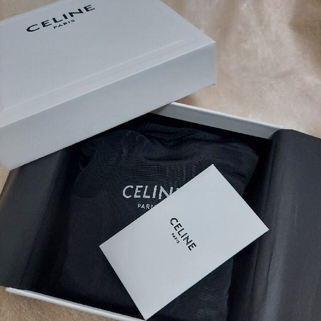 新品　CELINE  セリーヌ　折り財布