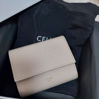 セリーヌ(celine)の新品　CELINE  セリーヌ　折り財布(財布)