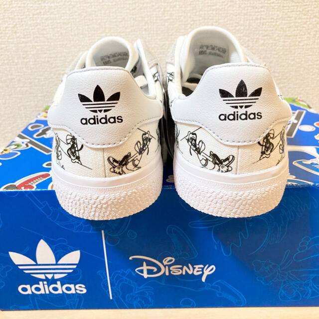 adidas(アディダス)の新品・タグ付き◎アディダスオリジナルス グーフィー 総柄スニーカー♪ レディースの靴/シューズ(スニーカー)の商品写真