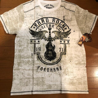 ハードロックカフェ(Hard Rock CAFE)の新品タグ付き・ハードロックカフェ横浜　メンズTシャツ　L　ウイング　ギター(Tシャツ/カットソー(半袖/袖なし))