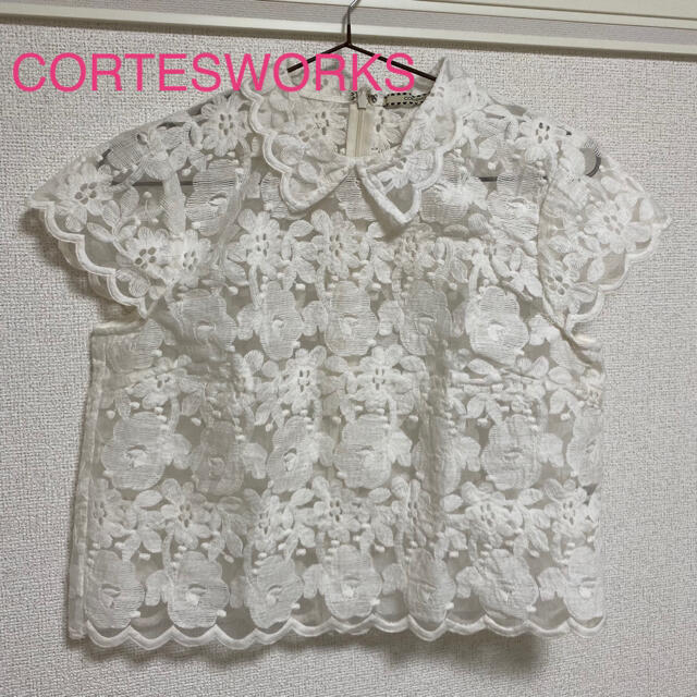 CORTES WORKS(コルテスワークス)の★美品★CORTESWORKS フラワーレース半袖ブラウス  レディースのトップス(シャツ/ブラウス(半袖/袖なし))の商品写真