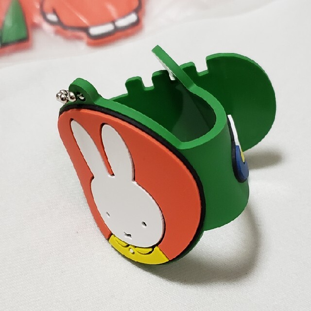 miffy　バンド　エコバッグ止め　キーホルダー レディースのバッグ(エコバッグ)の商品写真