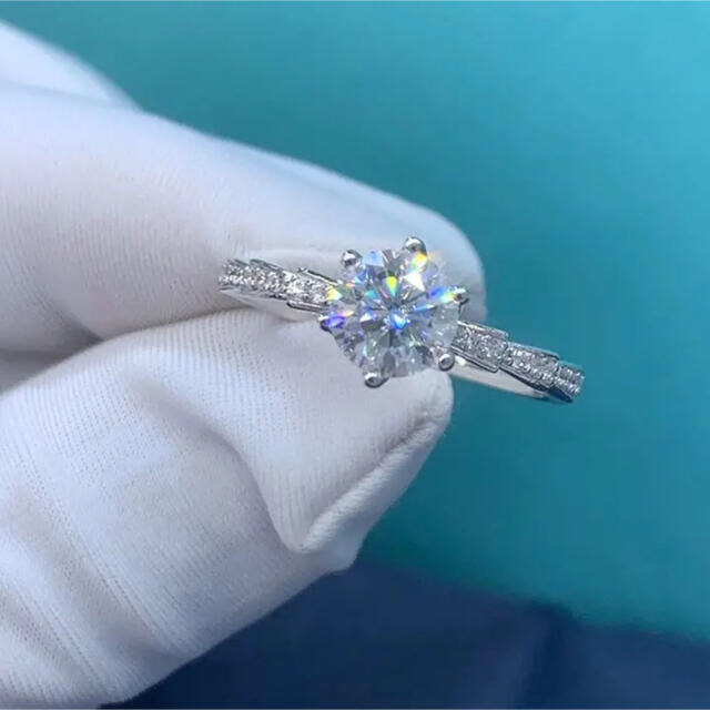 最上グレードexcellent DカラーMOISSANITE DiamondPT レディースのアクセサリー(リング(指輪))の商品写真