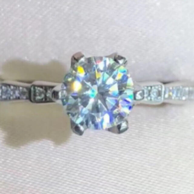 最上グレードexcellent DカラーMOISSANITE DiamondPT レディースのアクセサリー(リング(指輪))の商品写真