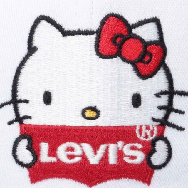 Levi's(リーバイス)の⭐️新品未使用⭐リーバイスx ハローキティ　キャップ　帽子 レディースの帽子(キャップ)の商品写真