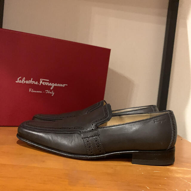 Salvatore Ferragamo(サルヴァトーレフェラガモ)の美品 Salvatore Ferragamo フェラガモ ドレスシューズ メンズの靴/シューズ(ドレス/ビジネス)の商品写真