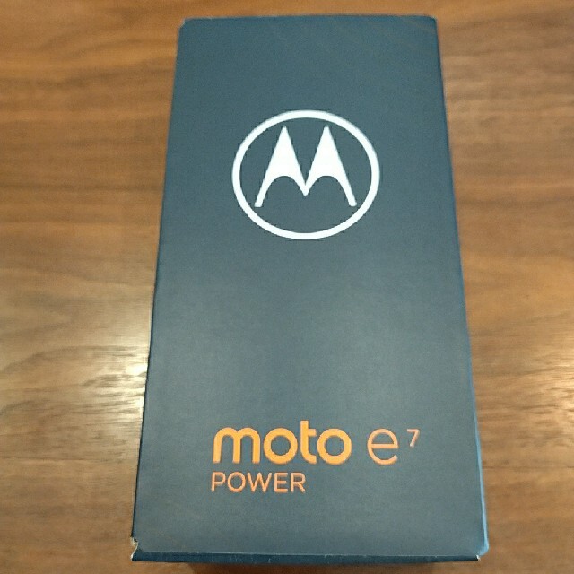 スマートフォン本体新品未使用未開封　モトローラ　moto e7　タヒチブルー32GB