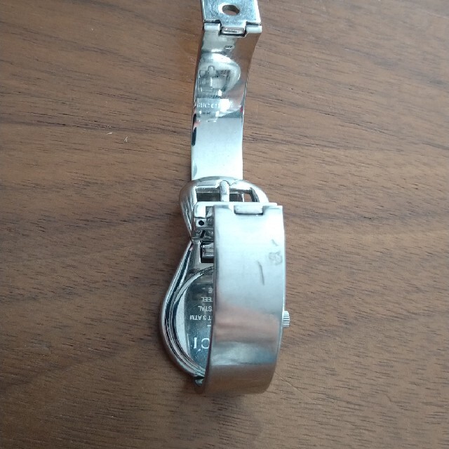 Gucci(グッチ)のGUCCI 時計　 レディースのファッション小物(腕時計)の商品写真