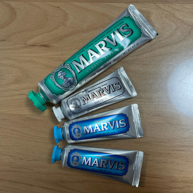 MARVIS(マービス)のMARVIS 歯磨き粉　新品未使用 コスメ/美容のオーラルケア(歯磨き粉)の商品写真