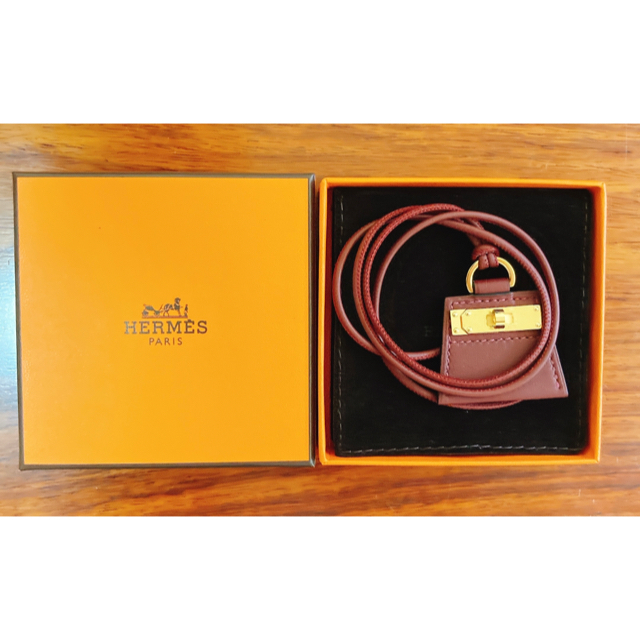 高評価なギフト HERMES ペンダント《Monpetitkelly》 オレンジ PM