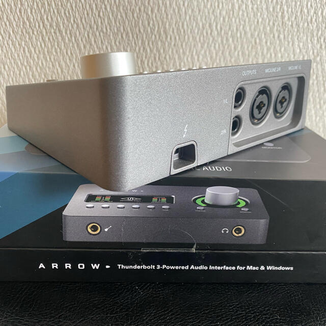 Universal Audio arrow キャリングケース付き Universal Audio arrow キャリングケース付き