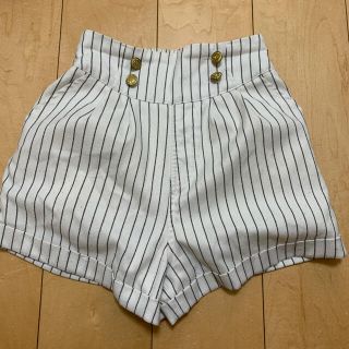 ラブトキシック(lovetoxic)のラブトキシック　ショートパンツ(パンツ/スパッツ)