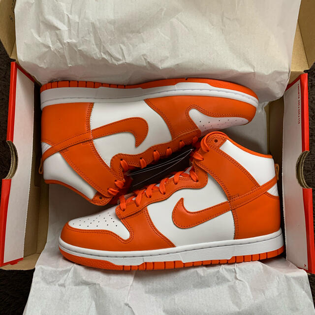 NIKE(ナイキ)のNIKE DUNK HIGH Orange Blaze ﾀﾞﾝｸ ｵﾚﾝｼﾞ メンズの靴/シューズ(スニーカー)の商品写真