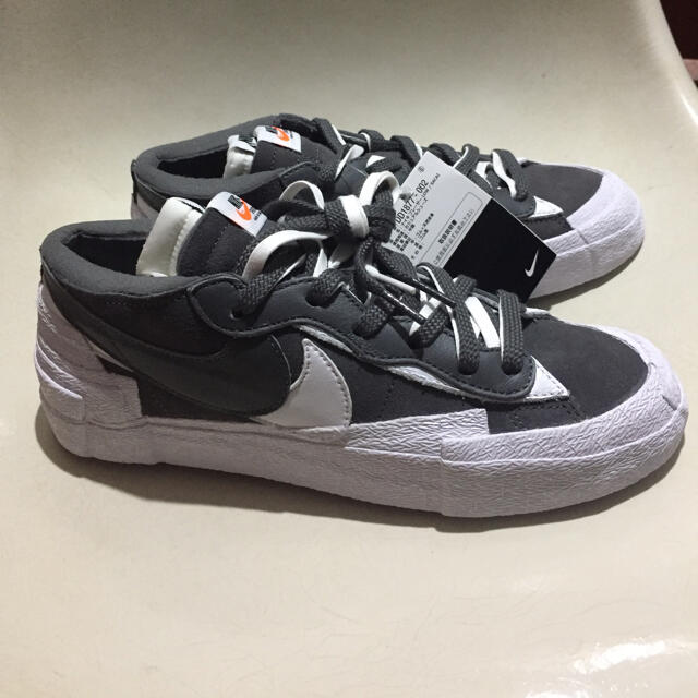 NIKE(ナイキ)のSACAI NIKE BLAZER LOW IRON GREY 26.0 サカイ メンズの靴/シューズ(スニーカー)の商品写真