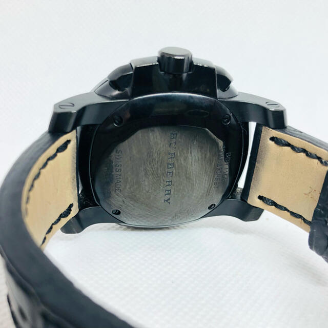 BURBERRY メンズ腕時計 クロノグラフの通販 by とも フォローで5％割引｜バーバリーならラクマ - バーバリー ブリテン BBY1103 低価超歓迎