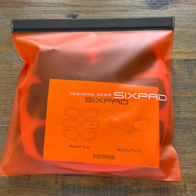 SIXPAD (シックスパッド アブズフィット2) の通販 by のりもも's shop｜シックスパッドならラクマ - SIXPAD Abs Fit 2 超激得人気