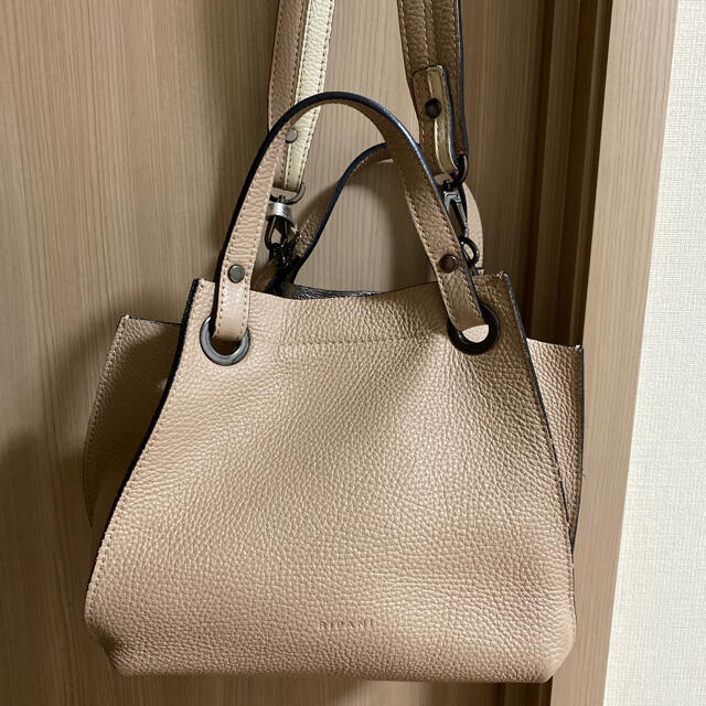 リパーニ(RIPANI) ストラップ付きバンドバッグの通販 by はなえ|ラクマ