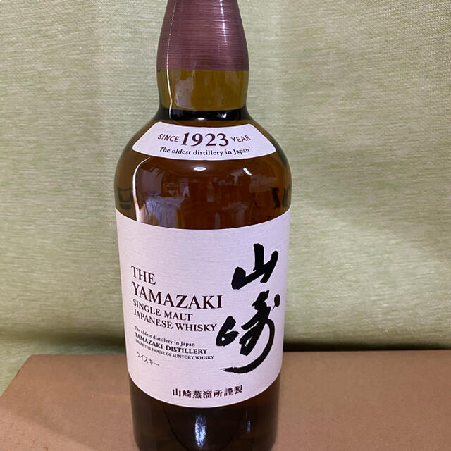 サントリー(サントリー)のサントリー山崎NV 700ml 新品未開封 食品/飲料/酒の酒(ウイスキー)の商品写真