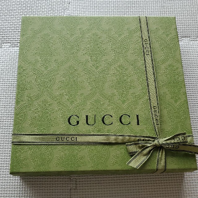 定番NEW Gucci カチューシャ ヘアバンドの通販 by ama's shop｜グッチならラクマ - GUCCI GG デニム お得品質保証