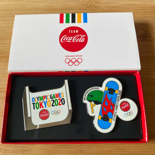 コカコーラ(コカ・コーラ)のコカコーラ　オリンピックピンズ　スケートボード　Tokyo2020 新品未使用(バッジ/ピンバッジ)