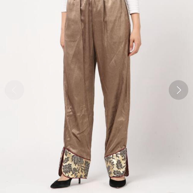 TOGA(トーガ)のTHE Dallas／PIPING PANTS レディースのパンツ(カジュアルパンツ)の商品写真