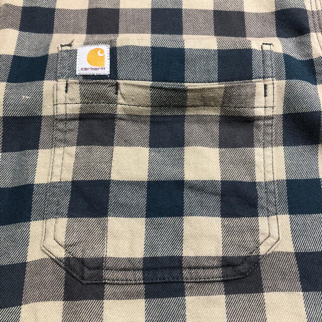 carhartt(カーハート)の【タツシ様専用】カーハートロゴタグ入ダブルポケットレトロライトネルチェックシャツ メンズのトップス(シャツ)の商品写真