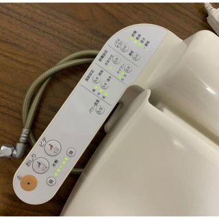 TOTO 電気温水便座 ウォシュレットJ TCF2121の通販 by 1Click｜ラクマ