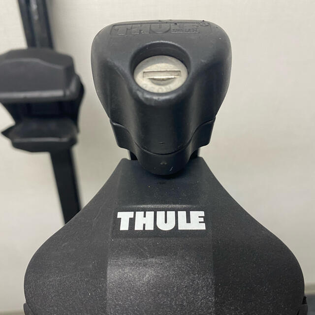 THULE スーリーベースキャリアセット　プラド