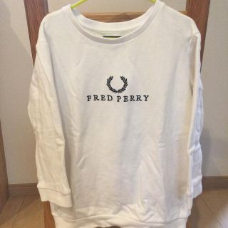 フレッドペリー(FRED PERRY)の130cm FRED PERRY フレッドペリー　キッズ　トレーナー(Tシャツ/カットソー)