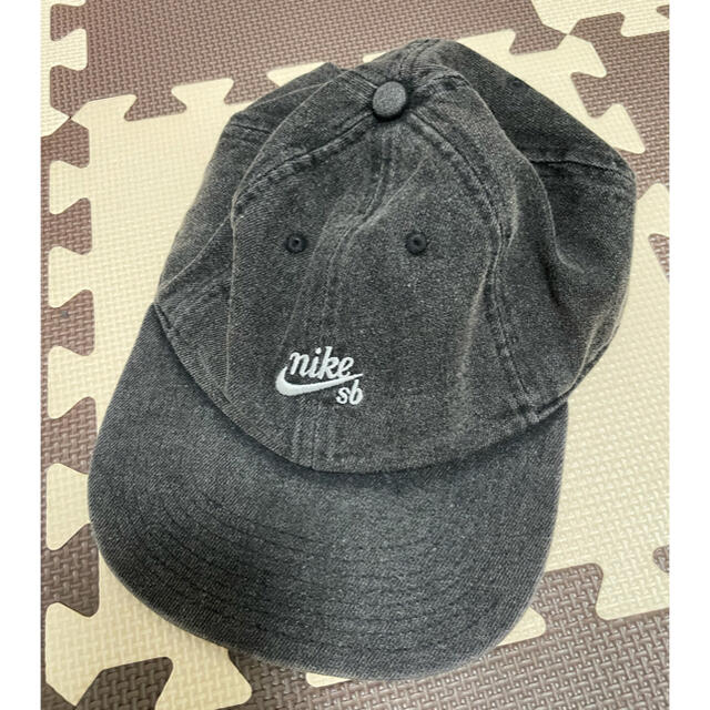 NIKE(ナイキ)のNIKE SB ブラックデニム　キャップ メンズの帽子(キャップ)の商品写真