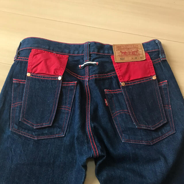 Jean-Paul GAULTIER(ジャンポールゴルチエ)のJean-Paul GAULTIER×Levi's ハーフデニムパンツ レディースのパンツ(ハーフパンツ)の商品写真