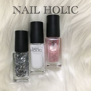 ネイルホリック(NAIL HOLIC)の☆NAIL HOLIC☆SV026&ホワイト&ピンク　３本セット(マニキュア)