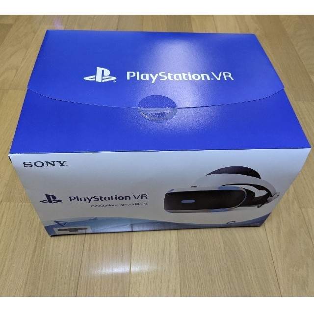 PlayStation VR(プレイステーションヴィーアール)の中古品　PlaystationVR カメラ同梱版 エンタメ/ホビーのゲームソフト/ゲーム機本体(家庭用ゲーム機本体)の商品写真