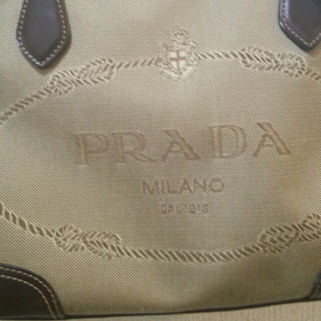 PRADA(プラダ)のmeg 様専用 PRADA レディースのバッグ(ショルダーバッグ)の商品写真