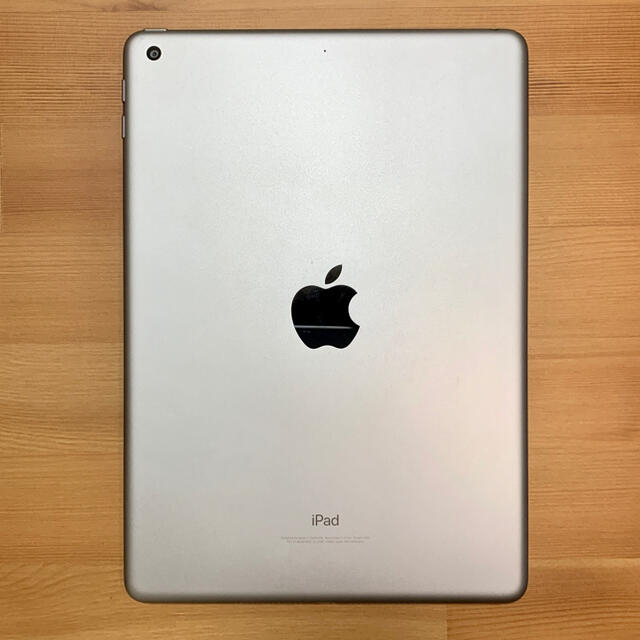 iPad(アイパッド)のiPad6(第6世代) Wi-Fi 32GB スペースグレイ  スマホ/家電/カメラのPC/タブレット(タブレット)の商品写真