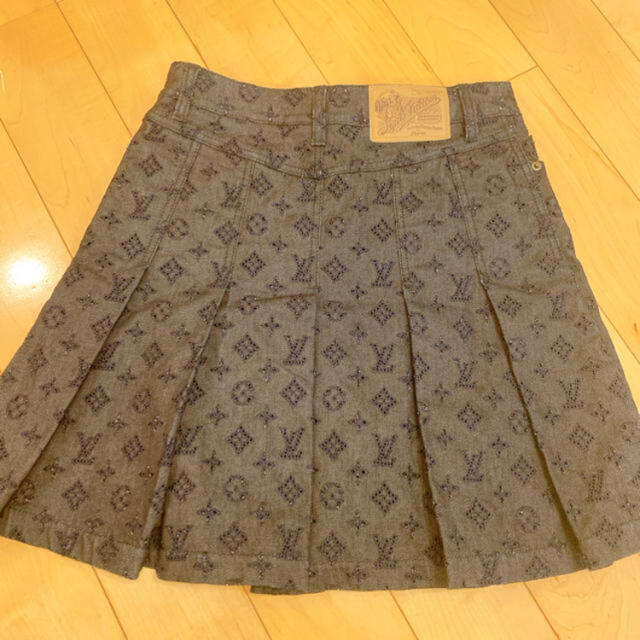 LOUIS VUITTON(ルイヴィトン)のルイヴィトンスカート レディースのスカート(ミニスカート)の商品写真